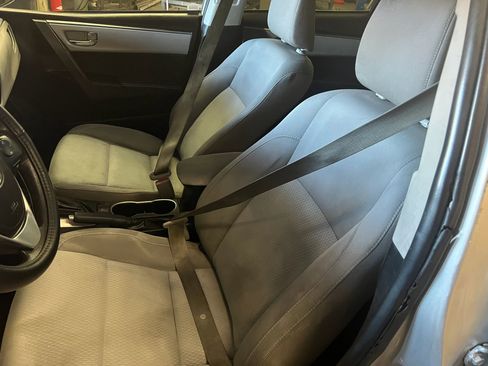 Used 2016 Toyota Corolla LE FWD image 10