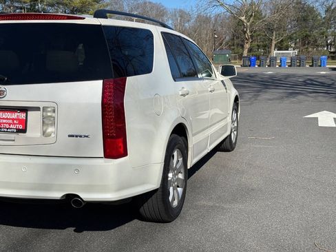 Used 2006 Cadillac SRX w/ Drivers Level One Package AWD/4WD image 6