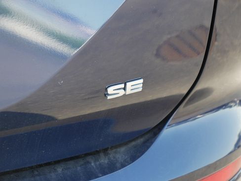 Used 2023 Mitsubishi Outlander SE AWD/4WD image 6