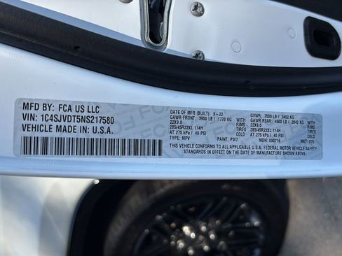 Certified 2022 Jeep Wagoneer Series III image 29