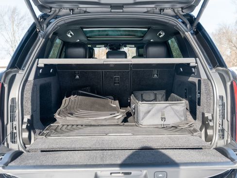 Used 2024 Land Rover Range Rover SE image 38