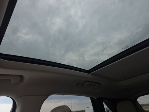 Used 2022 Ford Escape Titanium w/ Class II Trailer Tow Package image 20