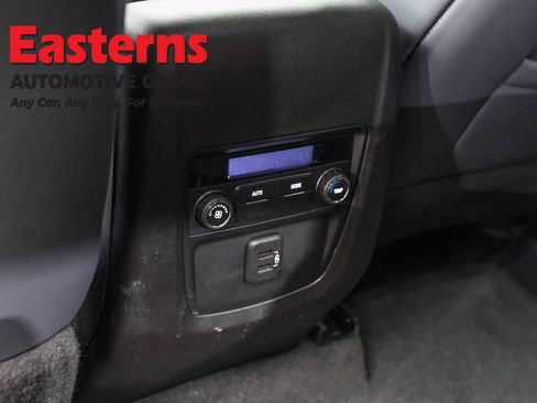 Used 2023 Buick Enclave Essence FWD image 23