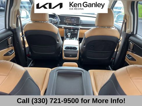 Used 2024 Kia Carnival LX FWD image 54