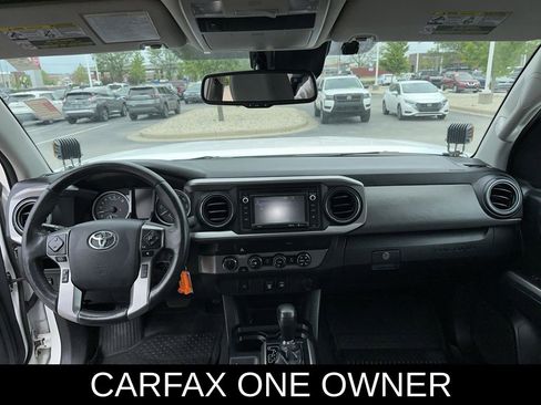 Used 2019 Toyota Tacoma SR5 AWD/4WD image 28
