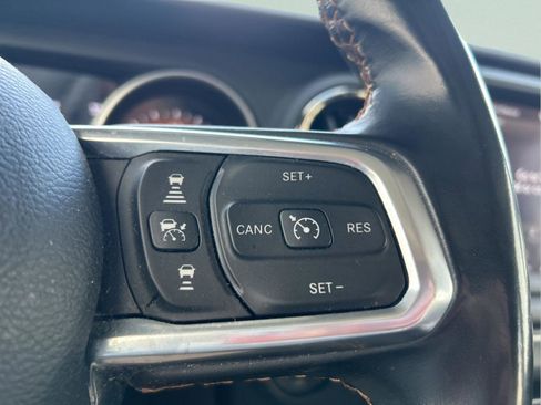 Certified 2021 Jeep Wrangler Unlimited Sahara AWD/4WD image 17