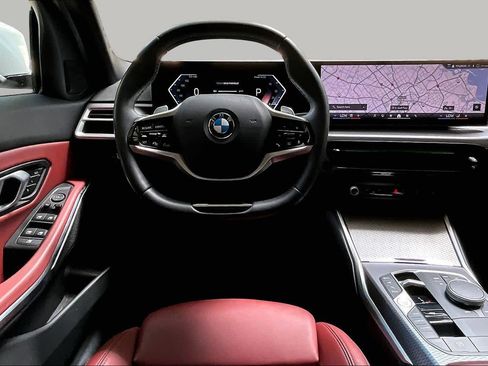 Used 2025 BMW 330i Sedan RWD image 5