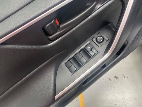 Used 2023 Toyota RAV4 LE AWD/4WD image 19