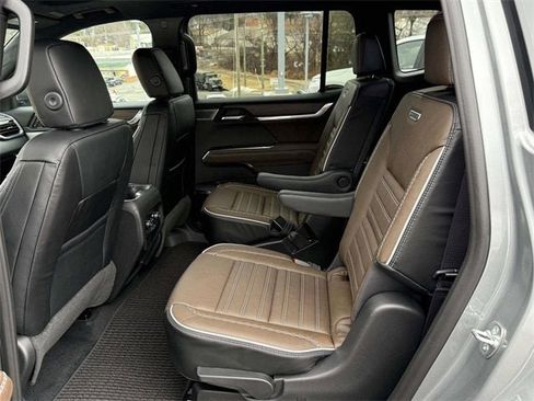 New 2026 GMC Acadia Denali Ultimate image 11