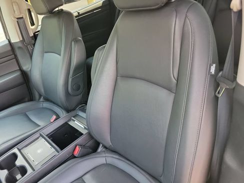 Used 2025 Honda Odyssey EX-L image 15