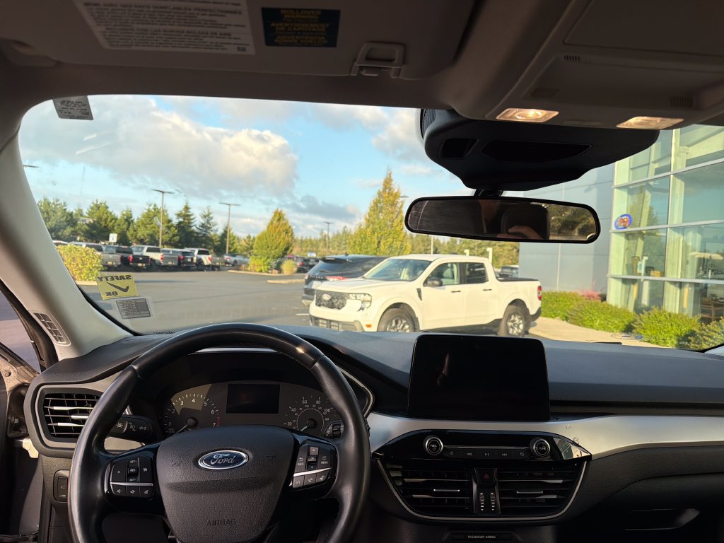 Used 2022 Ford Escape SEL AWD/4WD image 12