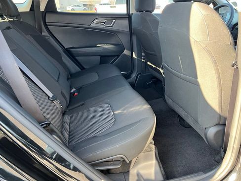 Used 2024 Kia Sportage LX AWD/4WD image 20
