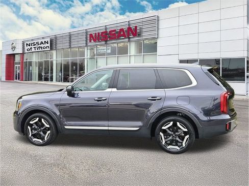 Used 2025 Kia Telluride S FWD image 7