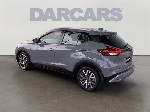 Used 2023 Nissan Kicks SV image 5