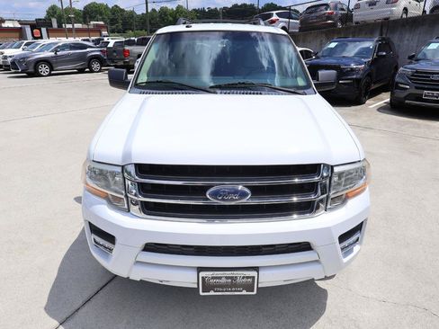 Used 2016 Ford Expedition EL XLT w/ Equipment Group 202A RWD image 11