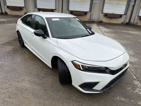 Used 2023 Honda Civic Sport image 13