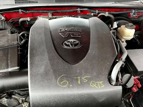 Used 2019 Toyota Tacoma SR5 image 28