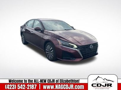Used 2023 Nissan Altima 2.5 SV