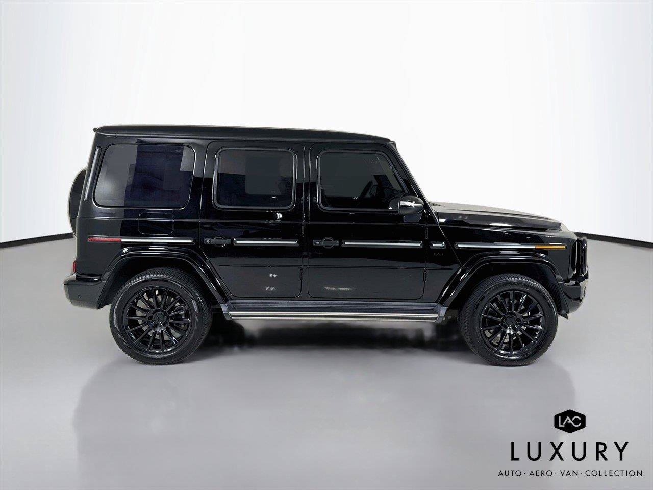 Used 2022 Mercedes-Benz G 550 w/ Exclusive Interior Package image 4