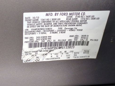 Used 2014 Ford Taurus SHO w/ Equipment Group 401A image 40