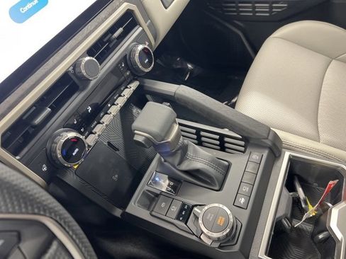 Used 2025 Toyota Tacoma Limited image 17