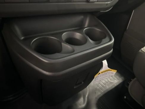 New 2025 Chevrolet Express 3500 Work Van w/ Power Convenience Package image 20