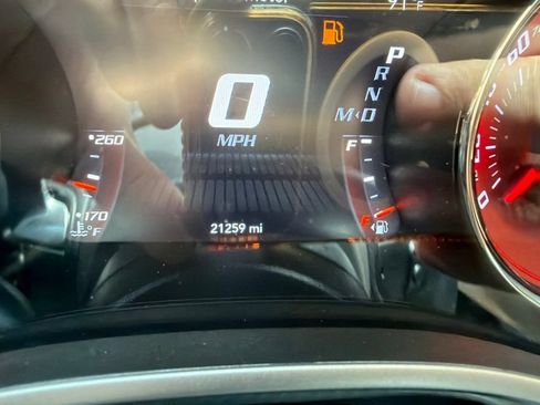 Used 2018 Dodge Challenger SRT Hellcat RWD image 8