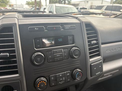 Used 2019 Ford F250 XL w/ Power Equipment Group RWD image 12
