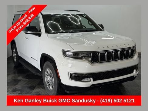 Used 2024 Jeep Wagoneer 4WD image 1