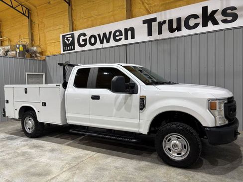 Used 2021 Ford F250 XL w/ Power Equipment Group image 3