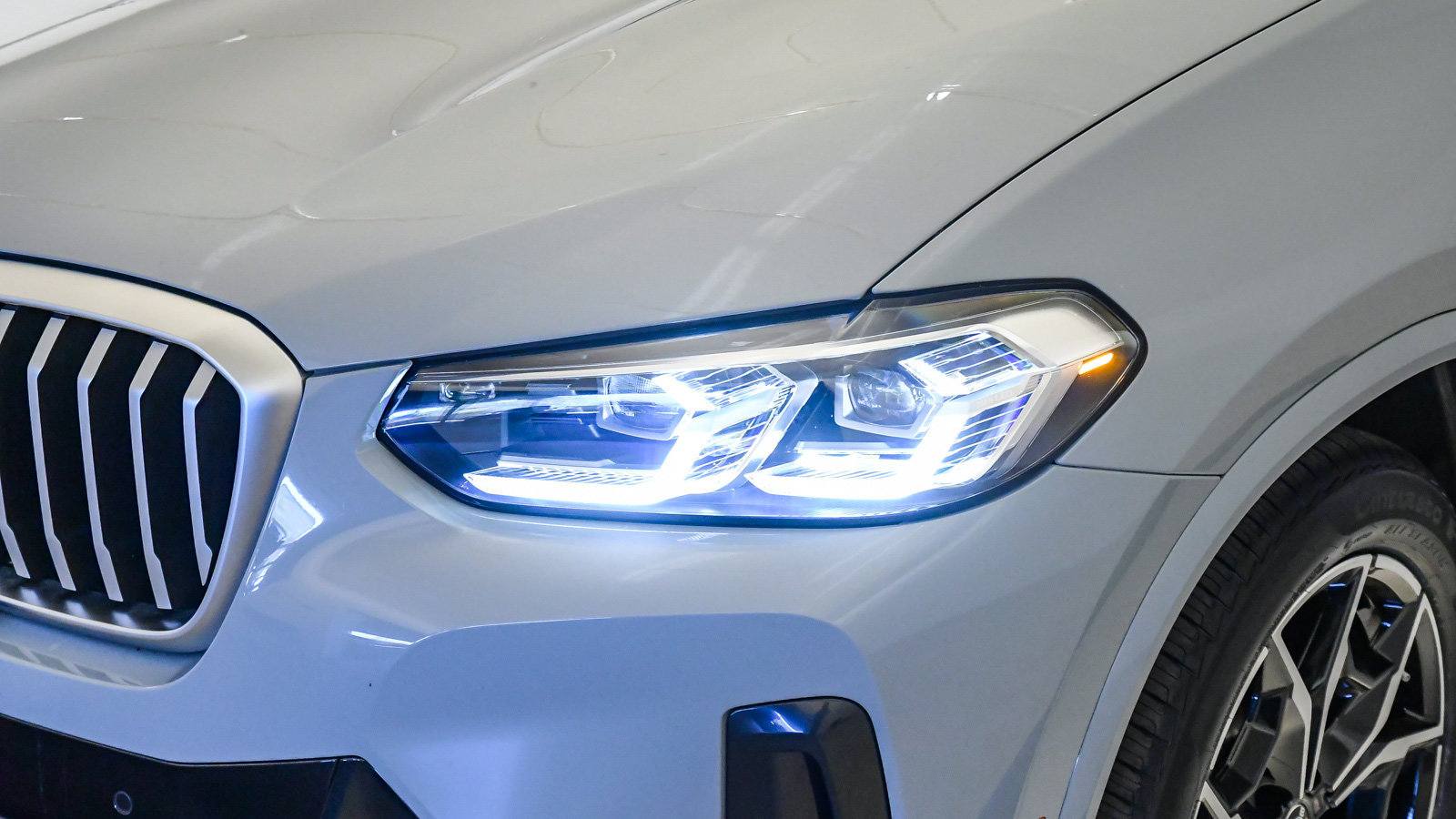 Used 2023 BMW X3 sDrive30i w/ M Sport Package RWD image 9