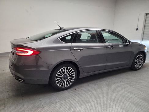 Used 2017 Ford Fusion SE w/ Fusion SE Technology Package image 10