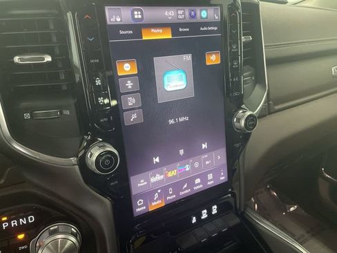 Used 2025 RAM 1500 Laramie image 25