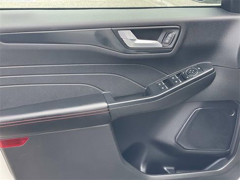 Certified 2024 Ford Escape ST-Line w/ Tech Pack #1 image 17