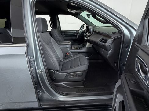 Used 2023 Chevrolet Tahoe LS RWD image 5
