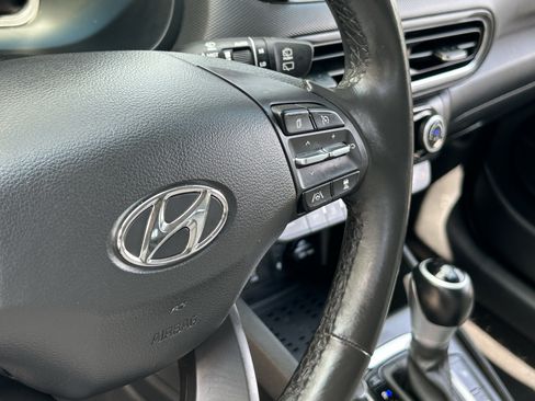 Used 2023 Hyundai Kona Limited FWD image 29