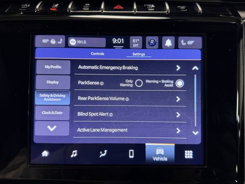 Used 2024 Jeep Grand Cherokee L Altitude image 14