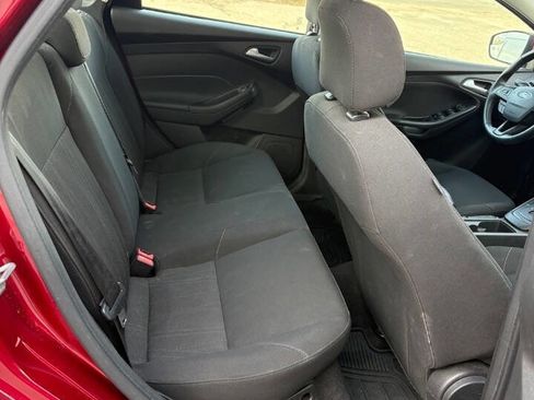 Used 2015 Ford Focus SE w/ SE Cold Weather Package image 10