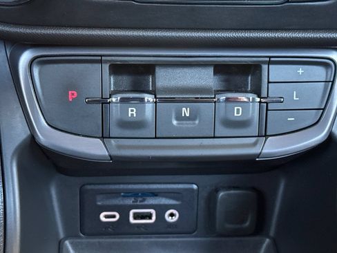 Used 2023 GMC Terrain AT4 AWD/4WD image 32