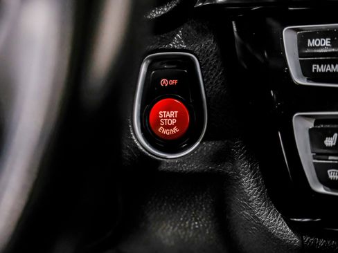 Used 2018 BMW M4 Coupe image 19