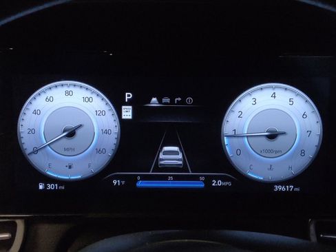 Used 2024 Hyundai Elantra SEL FWD image 23