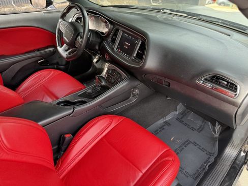 Used 2020 Dodge Challenger SRT Hellcat image 32