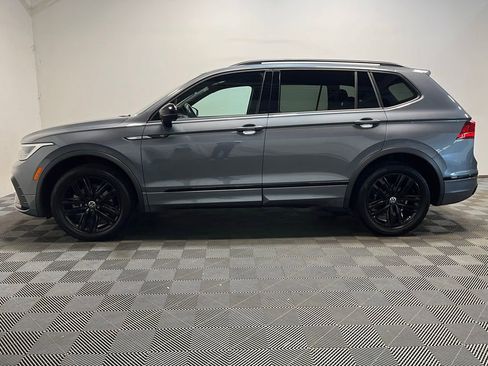 Used 2022 Volkswagen Tiguan SE R-Line AWD/4WD image 23