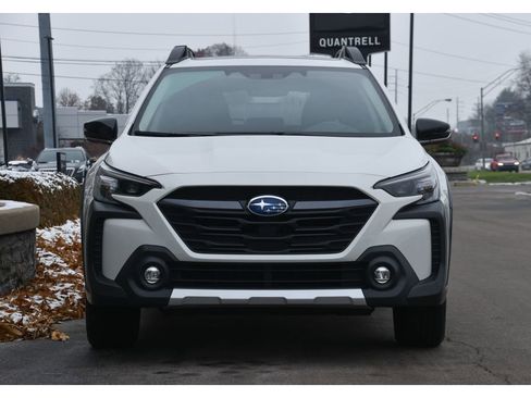 Used 2023 Subaru Outback Limited image 8