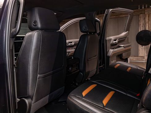 Used 2022 GMC Sierra 1500 AT4 w/ AT4 Premium Package image 26