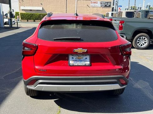 New 2026 Chevrolet Trax LT w/ Driver Confidence Package image 4