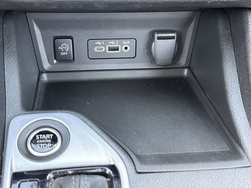 Used 2024 Nissan Sentra SV image 25