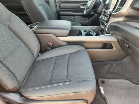 New 2026 RAM 1500 Express AWD/4WD image 14