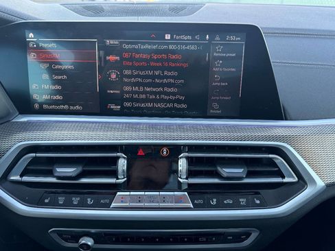 Used 2021 BMW X5 xDrive40i w/ M Sport Package image 31