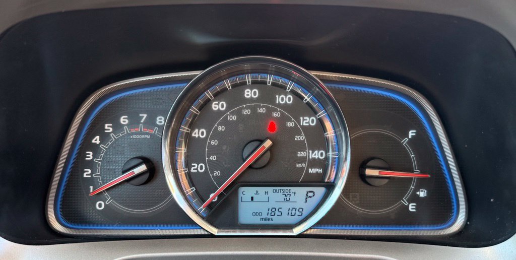 Used 2013 Toyota RAV4 Limited AWD/4WD image 40